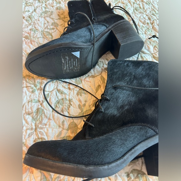 Ugg Oriana calf hair boots black - Picture 13 of 13